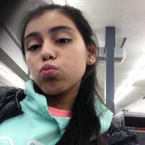 Meet your Posher, Carlos